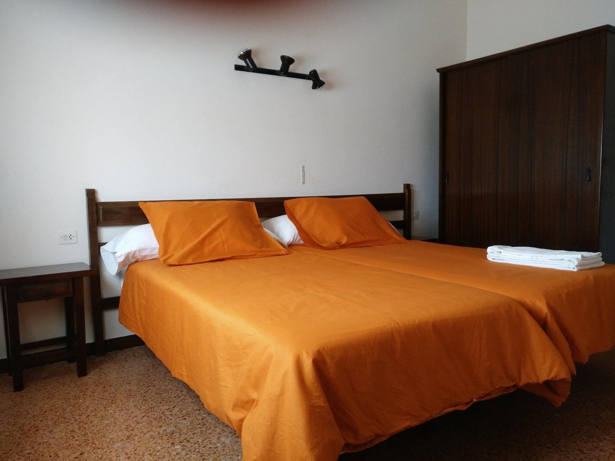 Hostal L'Esplai Виладомат Экстерьер фото