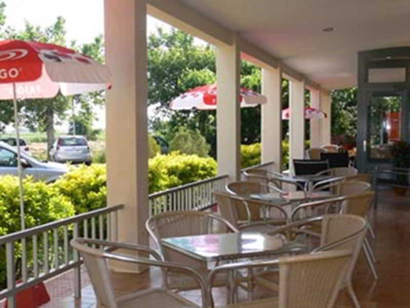 Hostal L'Esplai Виладомат Экстерьер фото