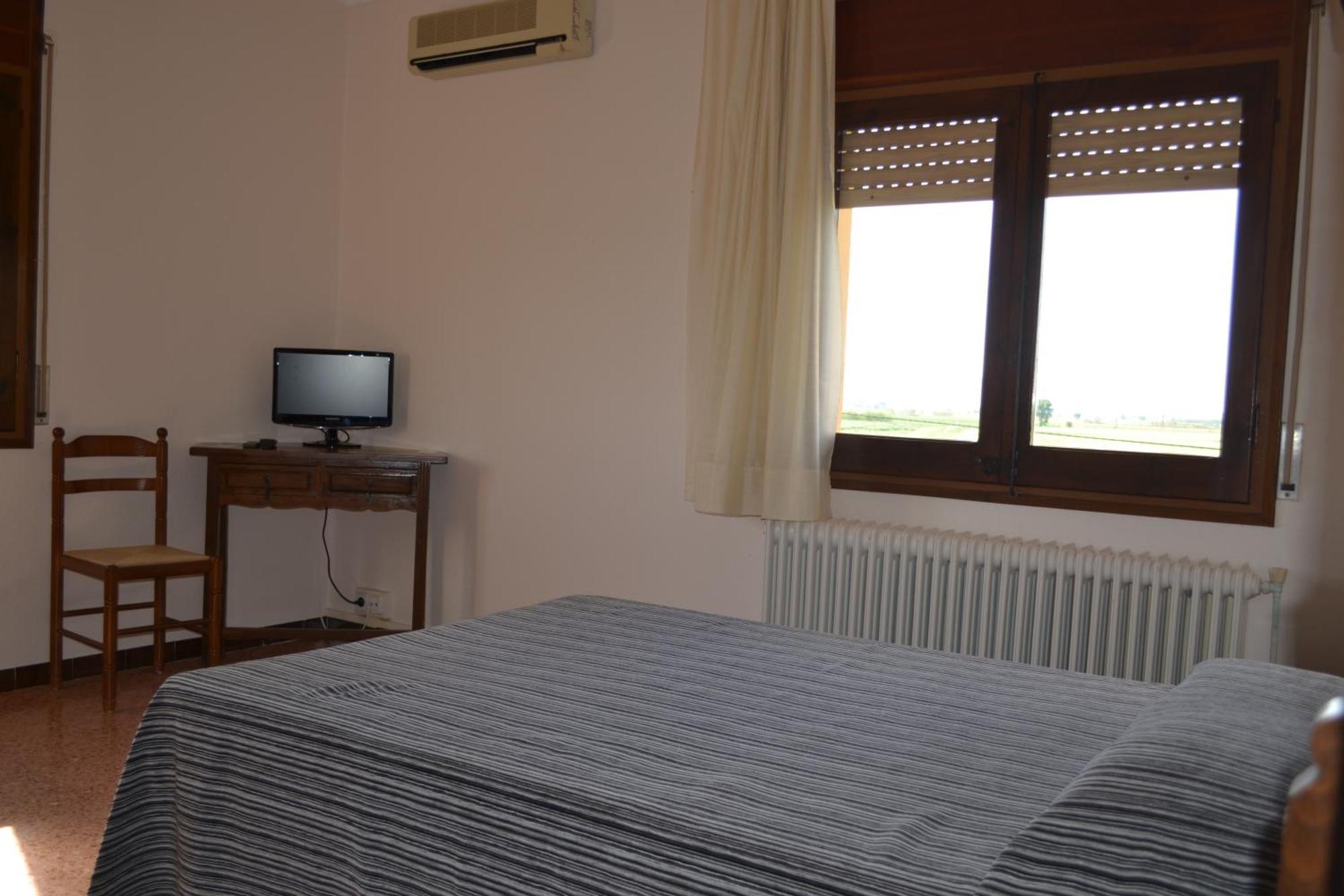 Hostal L'Esplai Виладомат Номер фото