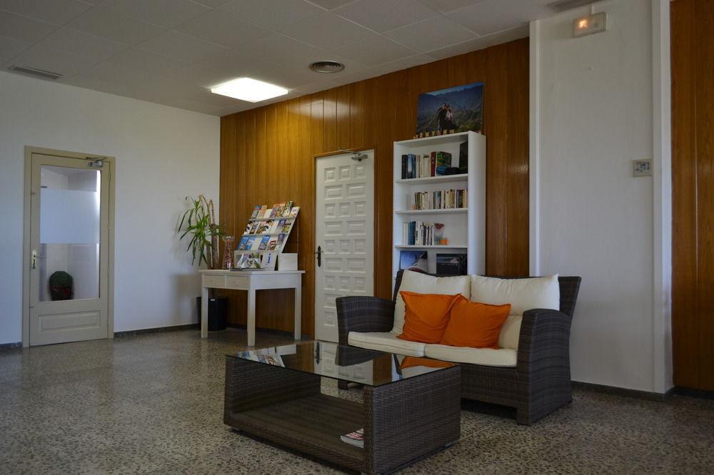 Hostal L'Esplai Виладомат Экстерьер фото