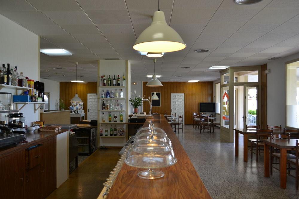 Hostal L'Esplai Виладомат Экстерьер фото
